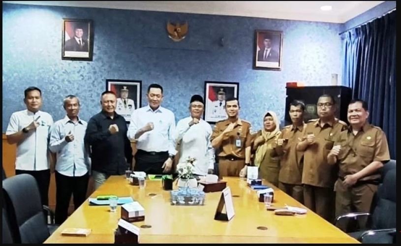 DPW APKARINDO Sumsel dan Dinas Perkebunan Bangun Sinergi Percepat Program Peremajaan Karet Rakyat 2026